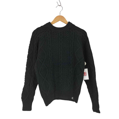 クラクトワークス Cluct Works 裾ロゴパッチ ケーブル編み ウール クルーネック ニット セーター メンズ JPN:M